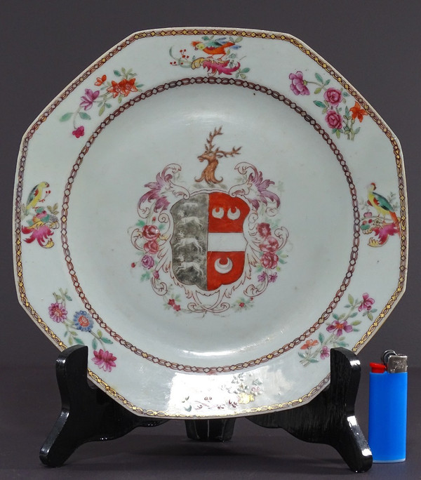 China, 18th Century, Period of the Reign of Emperor Qianlong (1736-1795), Porcelain Plate.