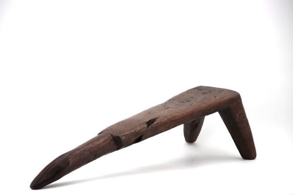 Tabouret tripode LOBI