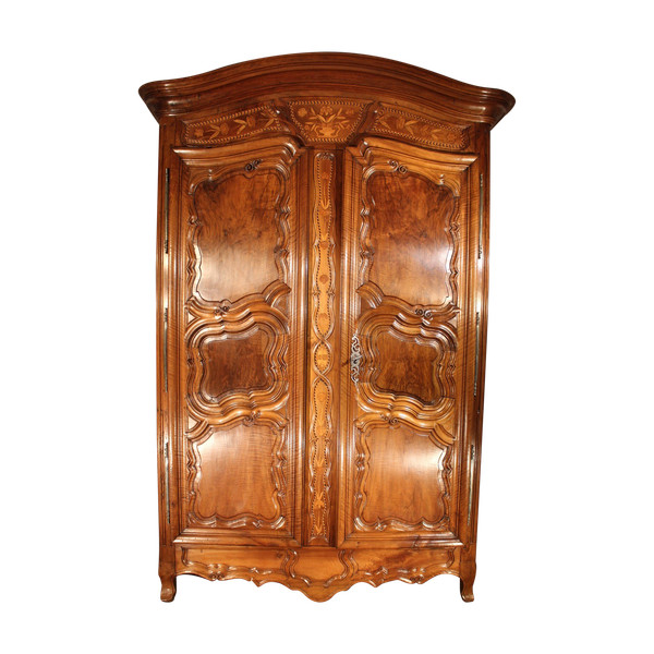 Lyoner Hochzeitsgarderobe 