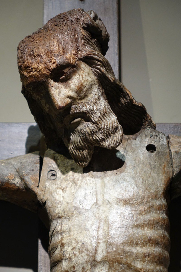 Cristo grande in legno di quercia, Borgogna, XV sec.