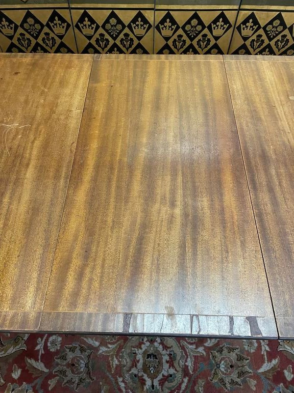 Table de salle à manger anglaise 