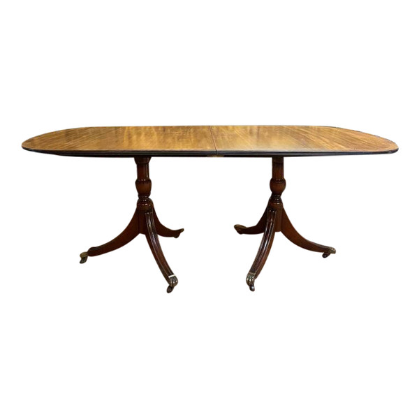 Table de salle à manger anglaise 