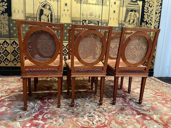 Suite de 6 chaises de style Louis XVI
