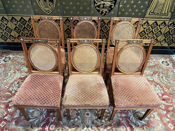 Suite de 6 chaises de style Louis XVI