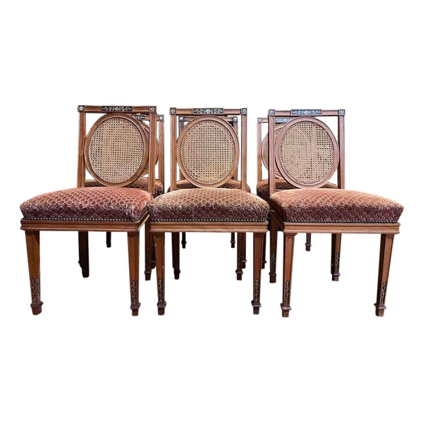 Suite de 6 chaises de style Louis XVI
