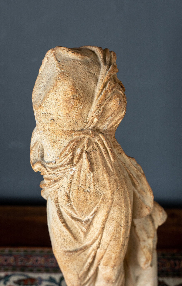 Statue of a woman dancing in the Antique style, modeled by Michel Caryl's workshop in Provence
