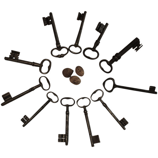 Collection of 11 large wrought iron keys from the 17th and 18th centuries in very good condition
