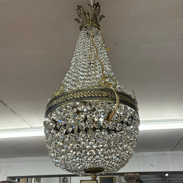 Antiker großer Heißluftballon-Kronleuchter aus dem späten 19. Jahrhundert aus Bronze und Kristallen, 4 Lichter. H 90 