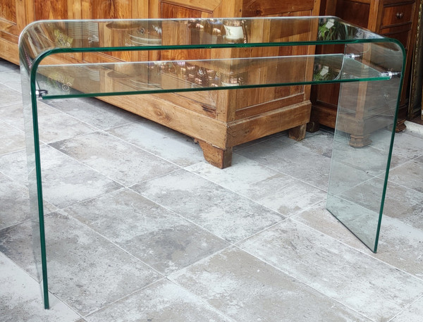 Designer-Konsole aus thermogeformtem Hartglas