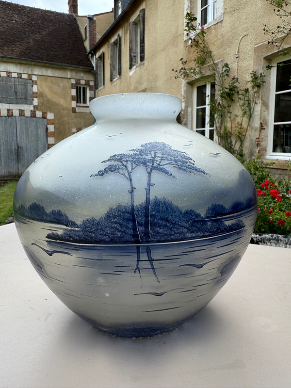 Paire de vases en verre décorés JOMA