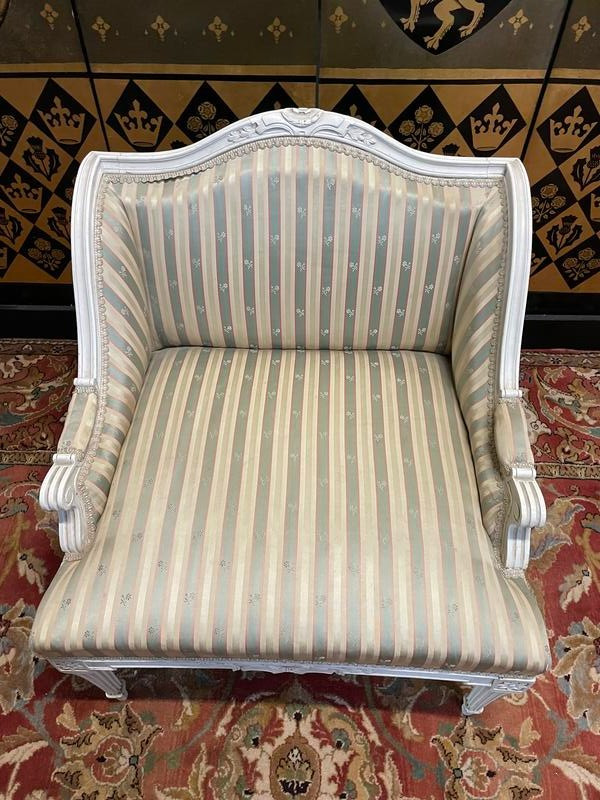 Fauteuil marquise de style Louis XVI