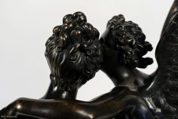 Gruppo in bronzo a patina nera Angelo e Ninfa Periodo romantico 1830-1840 circa