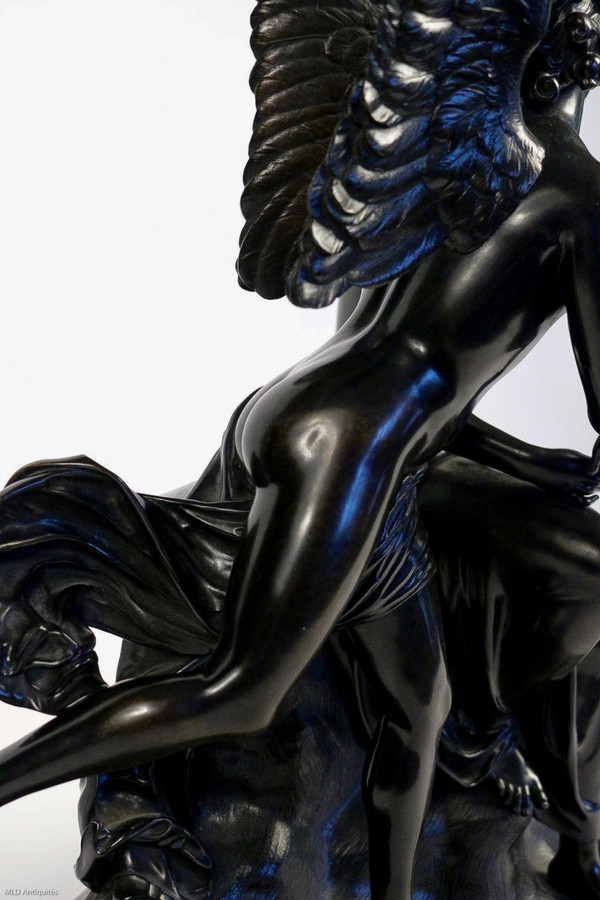 Gruppo in bronzo a patina nera Angelo e Ninfa Periodo romantico 1830-1840 circa