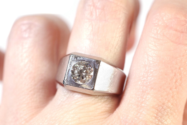 Art Deco Diamant-Siegelring 1,39 ct aus Platin, alter Siegelring