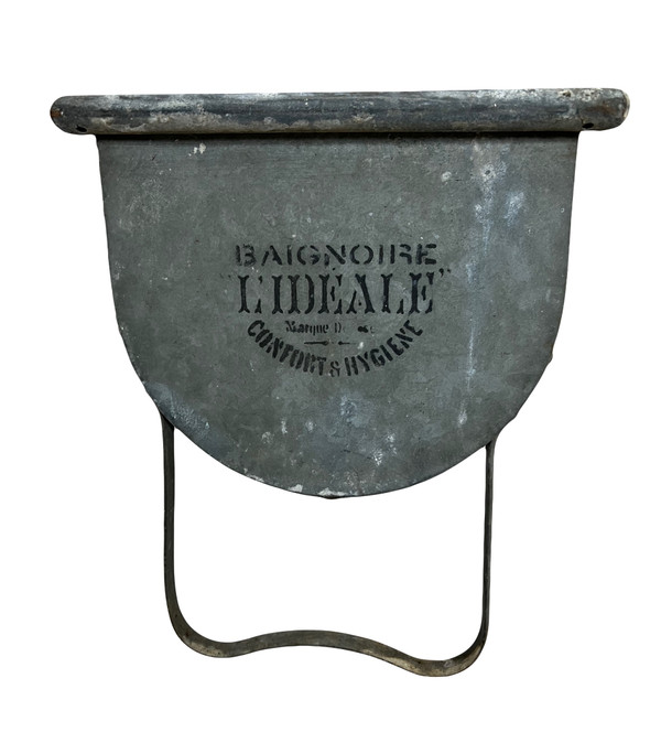 Alte Zinkbadewanne L’Idéale