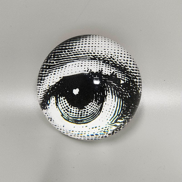 Erstaunliche Briefbeschwererkugel aus Kristallglas von Piero Fornasetti aus den 1970ern. Hergestellt in Italien