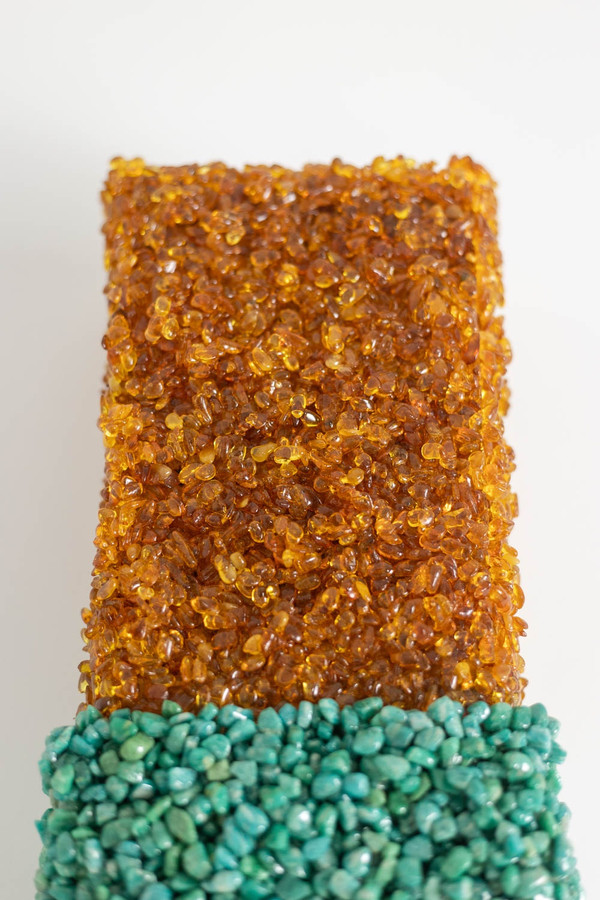 Paire d’appliques « Honey » en amazonite et ambre. Travail contemporain. LS60032086G