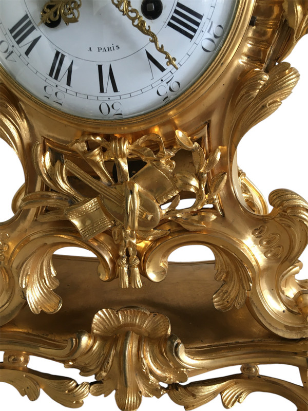Orologio in bronzo dorato, XIX periodo di transizione Luigi XV/XVI