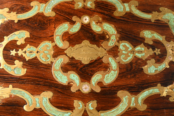 Travailleuse en Palissandre, style Napoléon III, Maison Roll, Fg. St Antoine – Milieu XIXe