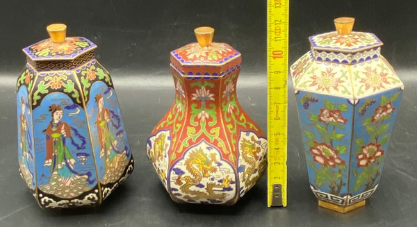 SMALL PARTITIONED POTS