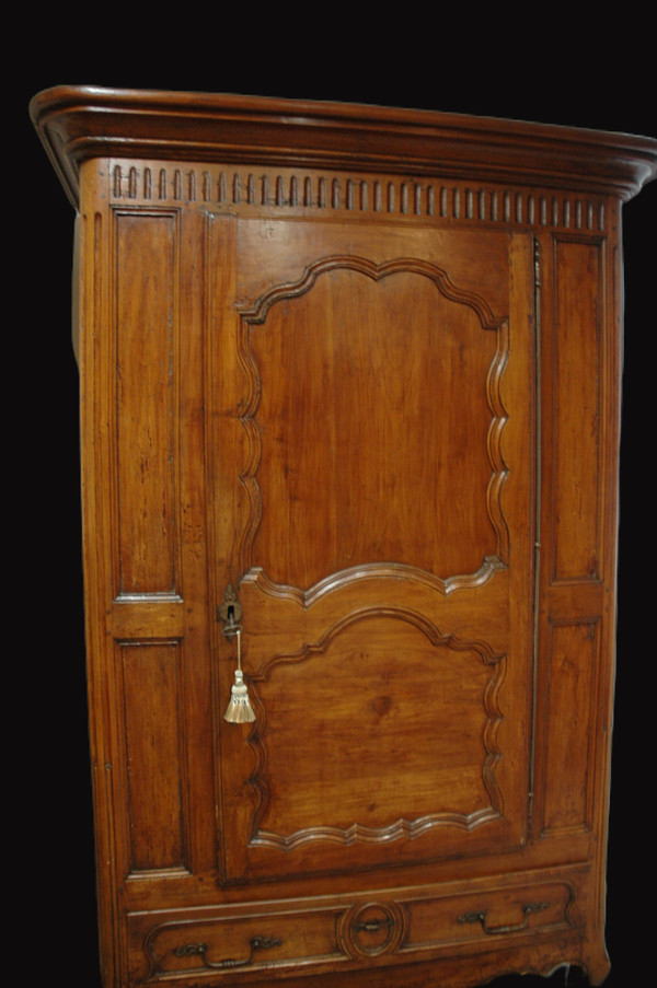 Louis XV bonnet maker also called Reserve - 18th century period