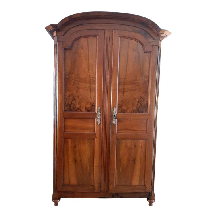 Saintongeaise bonnet maker in cherry wood and elm burl - Late 18th century
