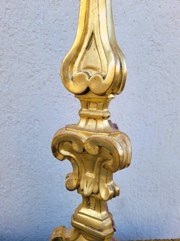 Suite di 2 Candelieri In Legno Dorato, XIX Secolo