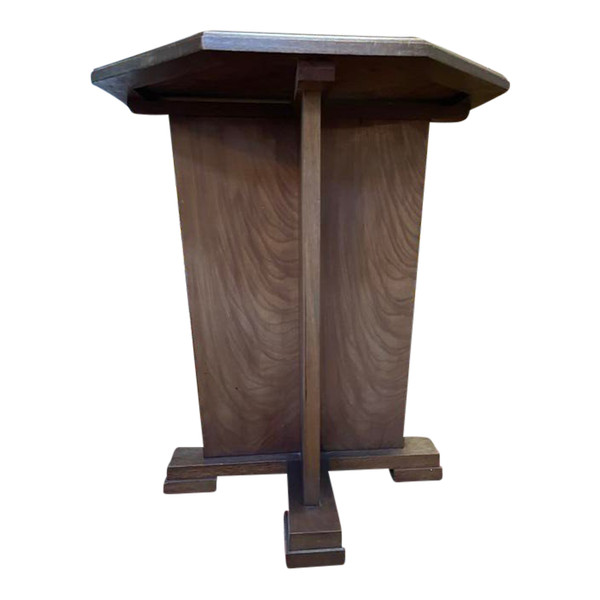 Art Deco period pedestal table in solid mahogany.