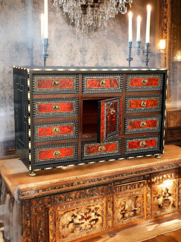 Niederländischer Schrank aus dem 17. Jahrhundert mit rotem Schildpattfurnier 