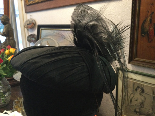Evening hat with bird