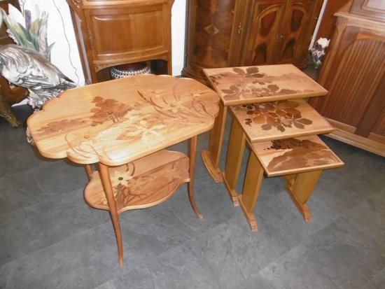 Table Art Nouveau