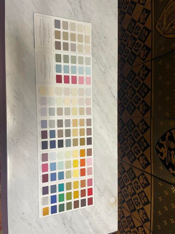 Cassettone in stile Liberty dipinto