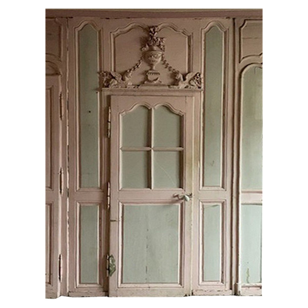 Superb 'romantic' woodwork from the 18th century. Antique Doors