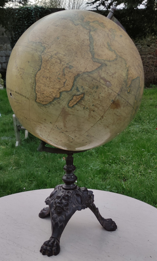 Old terrestrial globe J. LEBEGUE & Cie cast iron base