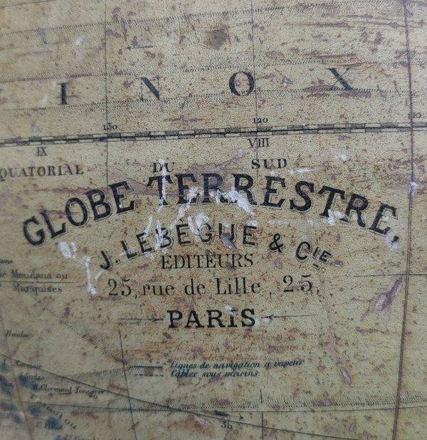 Old terrestrial globe J. LEBEGUE & Cie cast iron base