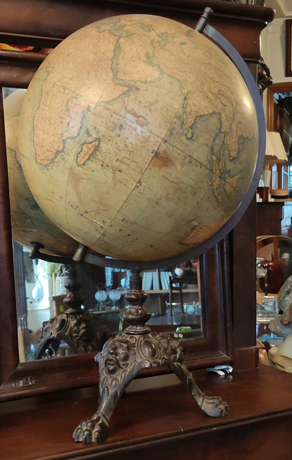 Old terrestrial globe J. LEBEGUE & Cie cast iron base