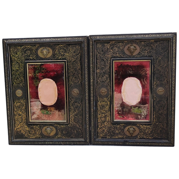 Pair of Napoleon III frames in wood and bronze, 19th century