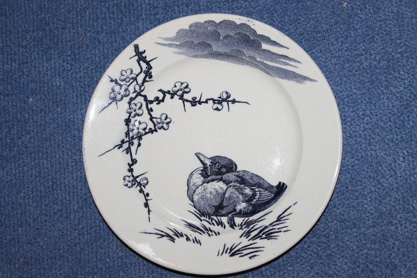 8 Lunéville earthenware plates, large birds, Keller and Guérin period, Japanese style, 19th century