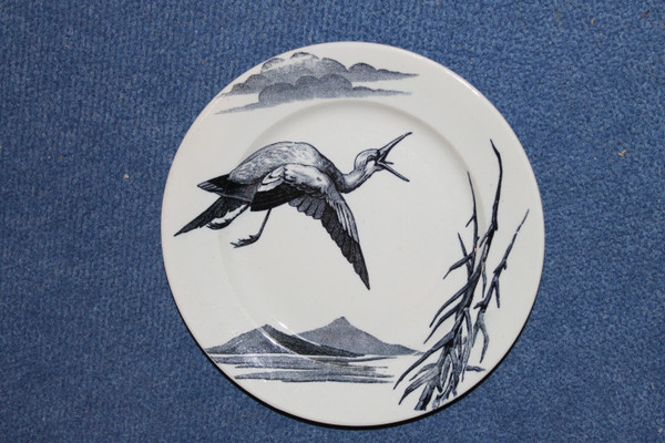8 Lunéville earthenware plates, large birds, Keller and Guérin period, Japanese style, 19th century