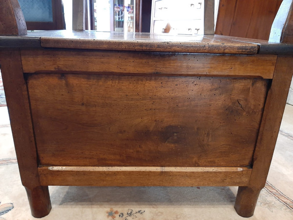 Walnut Commode Chair - Late 19th Century