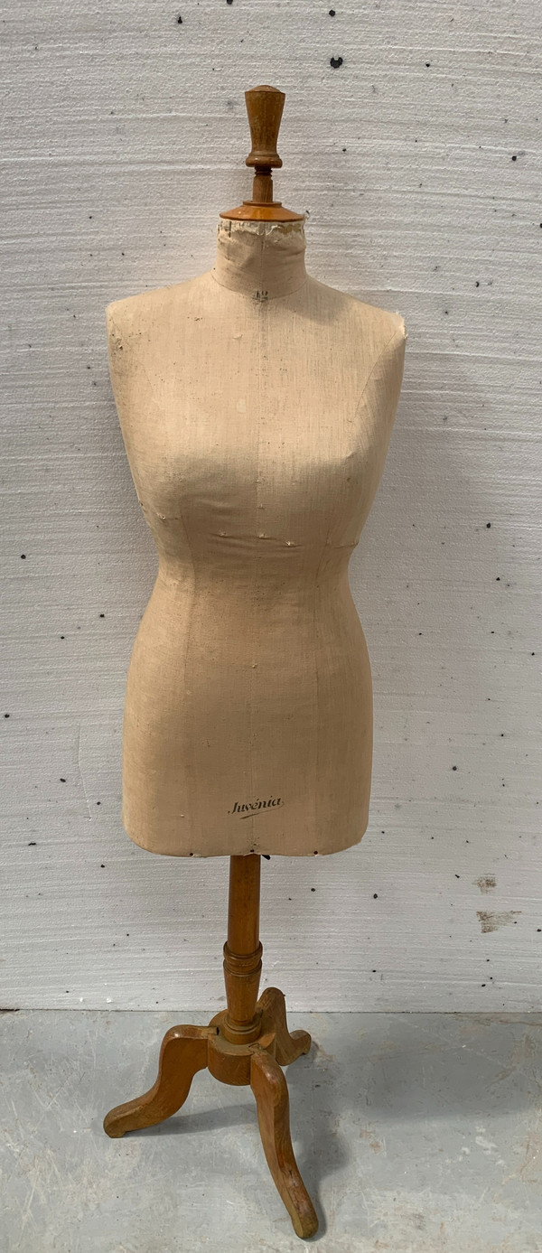 Antico manichino da sartoria su cavalletto XX secolo