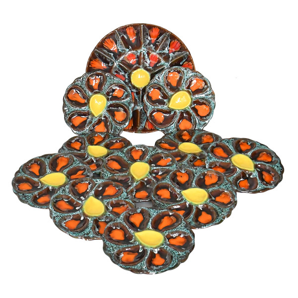 Vallauris ceramic oyster set including a dish and 10 plates