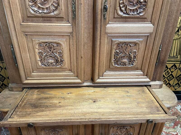Zweiteiliges Renaissance-Sideboard aus geschnitzter Eiche