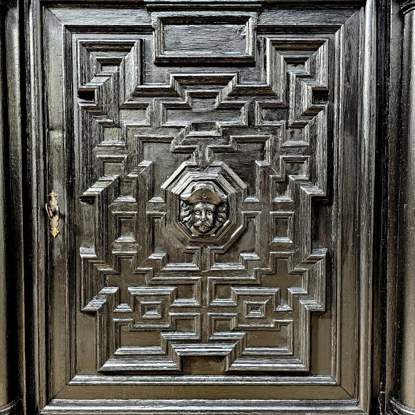 Credenza in lacca nera del XVIII secolo