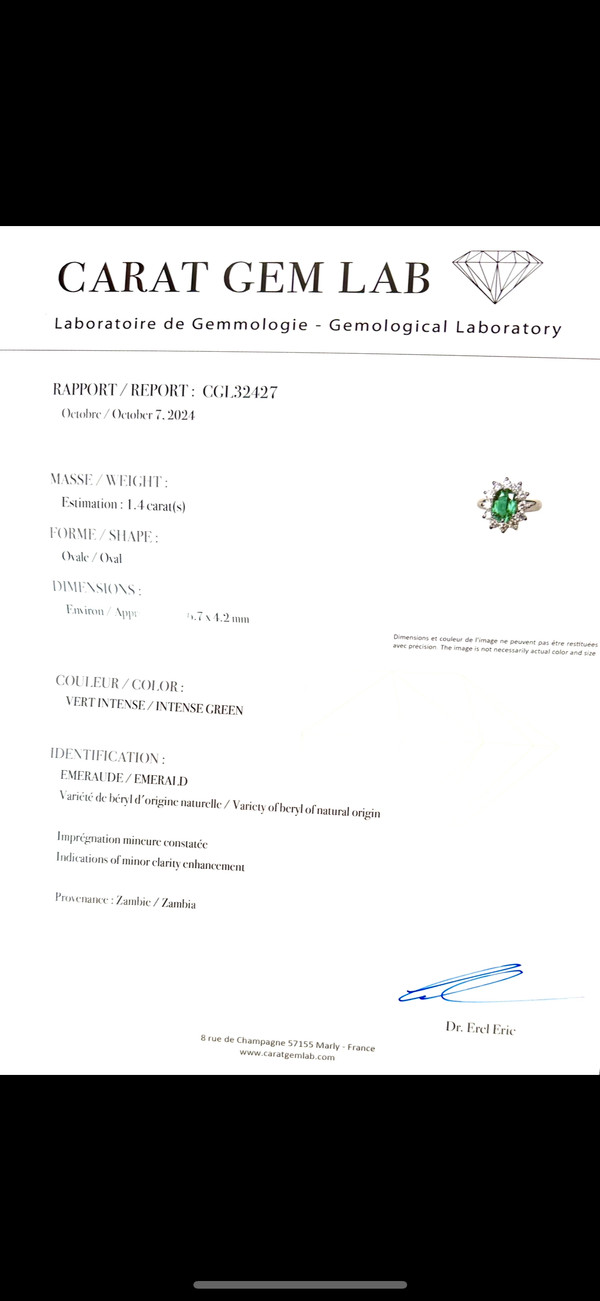 Ring Smaragd Und Diamanten. Zertifikat.