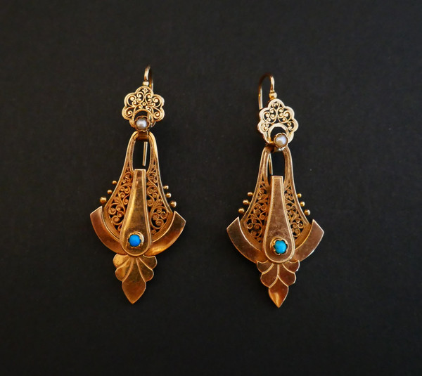 Boucles d'Oreilles Napoléon III En Or Rose, Perles Et Turquoises.
