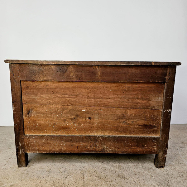 18th century walnut crossbow chest of drawers