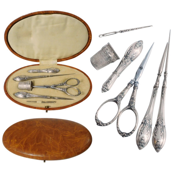 caso Nécessaire De Couture Argent Massif fin XIXe début XXe ciseaux thimble croche