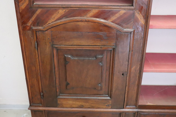 Libreria in noce, fine XVII secolo