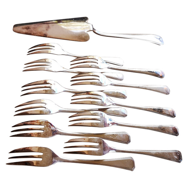A set of silver-plated América Christofle cake servers
